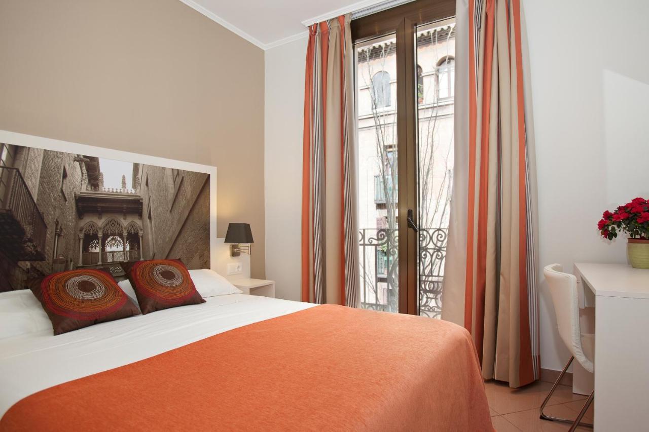 Bcngotic 33 Apartment Barcelona Exterior photo
